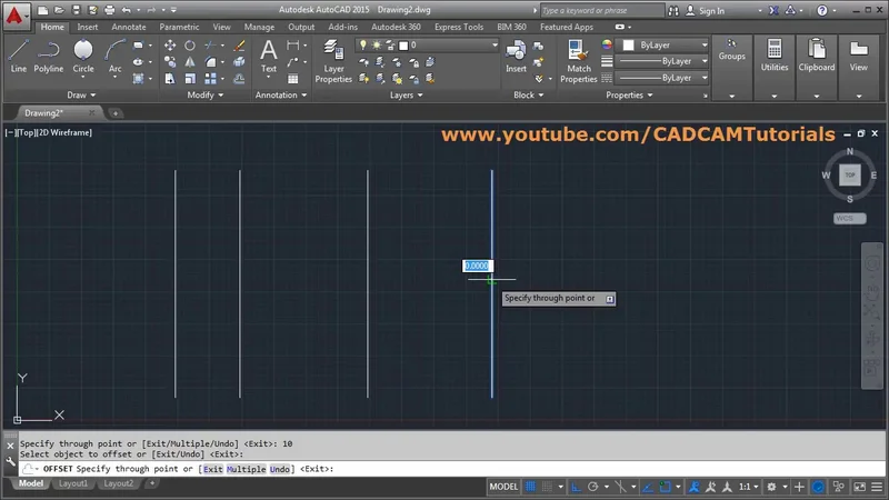 Demonstração do comando OFFSET sendo usado para criar a espessura de paredes em uma planta baixa.