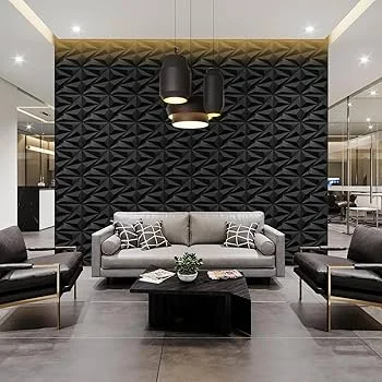 Sala de estar com painel gesso 3D parede preto fosco atrás da TV em ambiente comercial