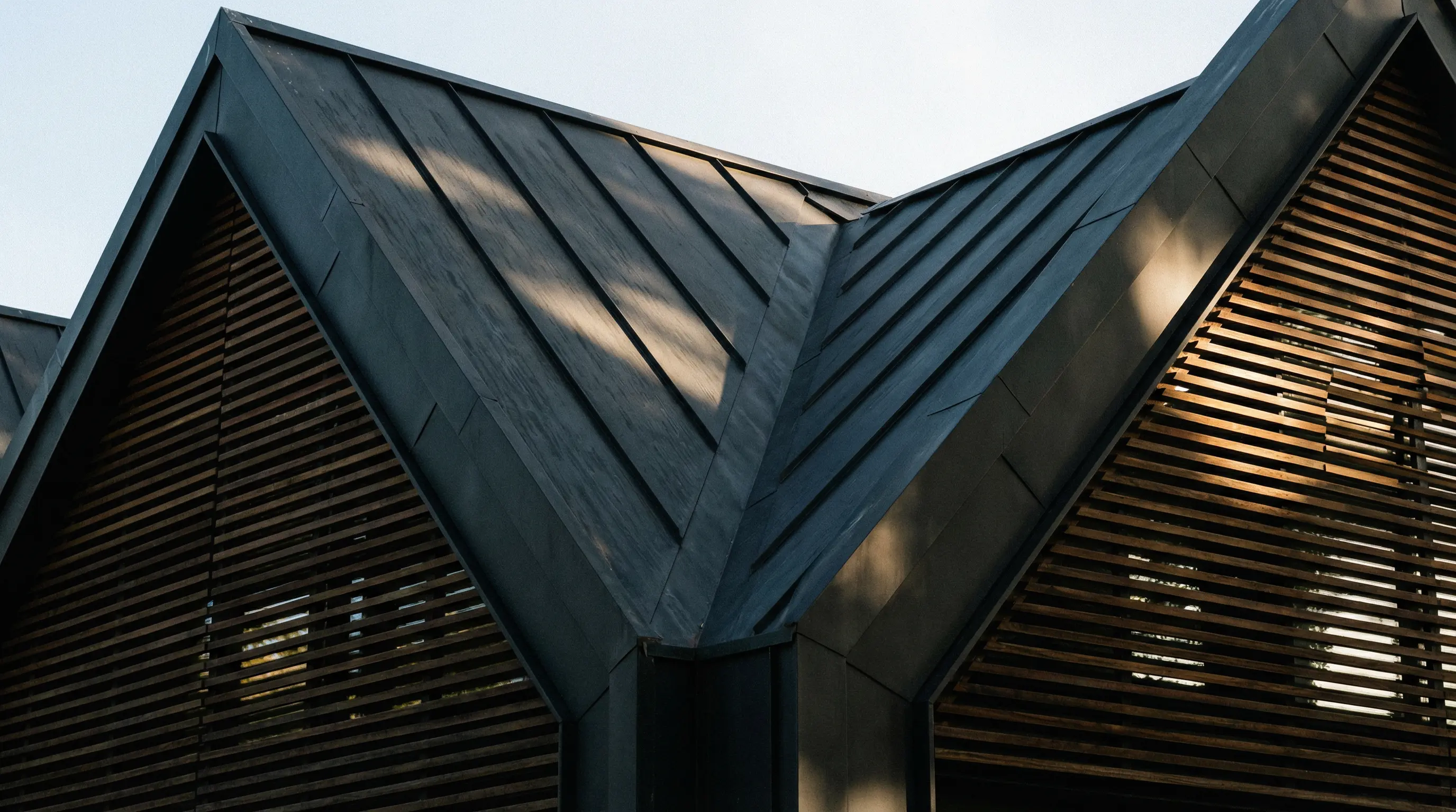 O Que é Cumeeira? Guia Completo para Telhados