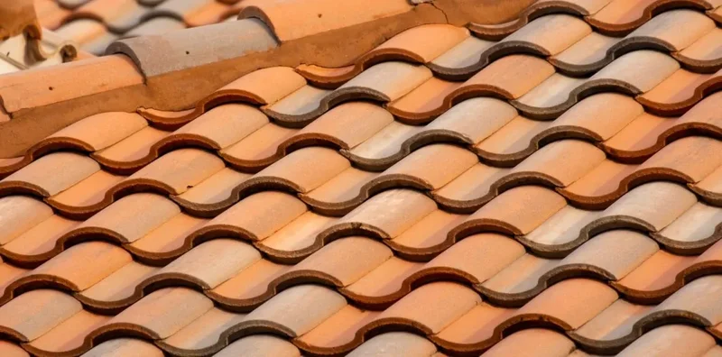 Comparativo entre diferentes tipos de telhas.